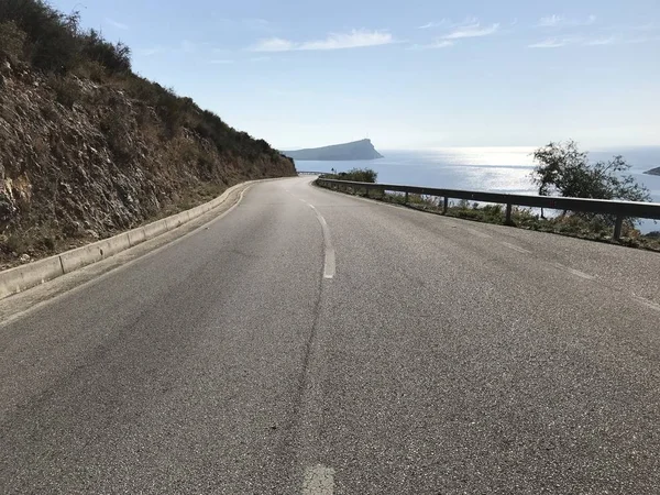 Picturesque View Empty Road Rocky Seashore Summer Day — Stock Photo, Image