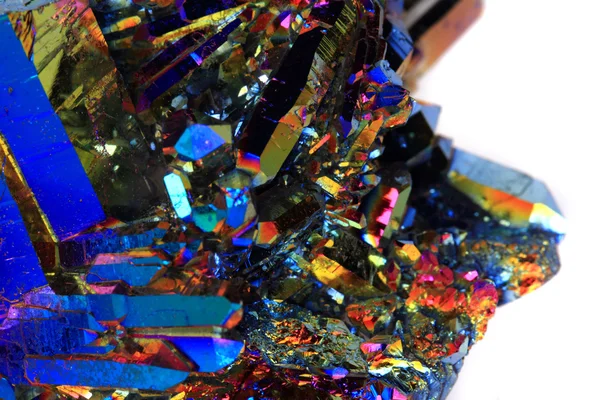 Kryształ z powierzchni metalu rainbow — Zdjęcie stockowe