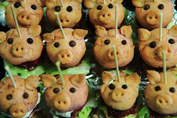 Pig head hamburgers — Stock Photo, Image