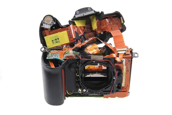 Beschädigte Kamera isoliert — Stockfoto