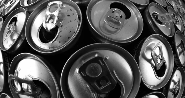 Empty aluminum cans — Stock Photo, Image