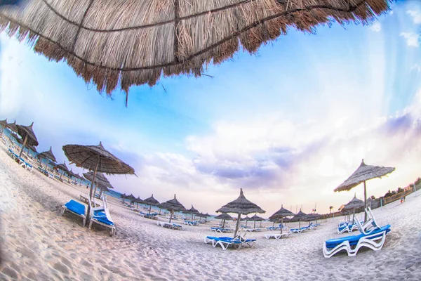 Sunny tunisian beach — Stock Photo, Image