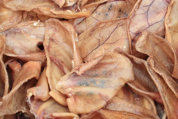 Сушеные свиные уши — стоковое фото