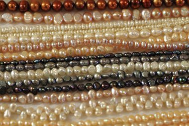 perls necklate texture