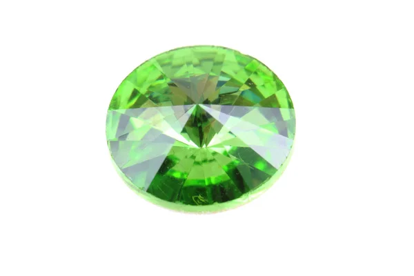 Diamante de vidro verde isolado — Fotografia de Stock