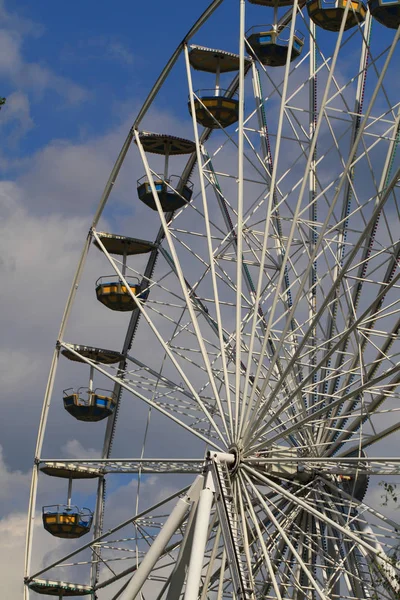 Old carousel wheel — Stock Photo, Image