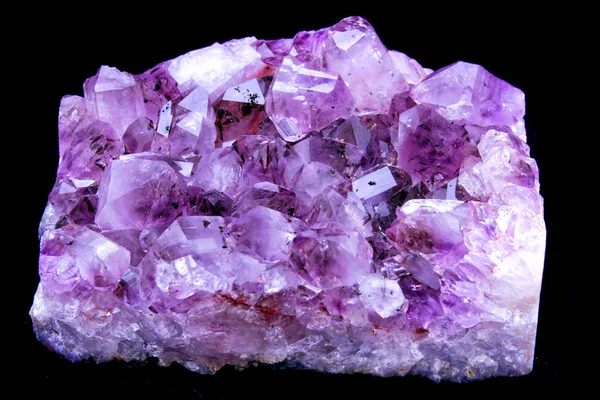 Améthyste violette isolé — Photo