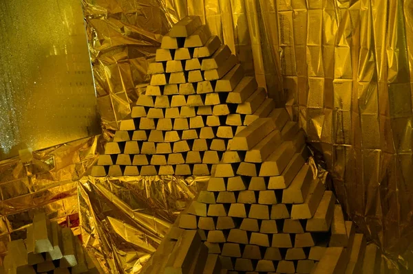 Tesouro de ouro na mina de ouro — Fotografia de Stock