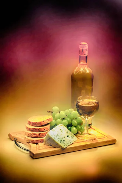 Wino i ser — Zdjęcie stockowe