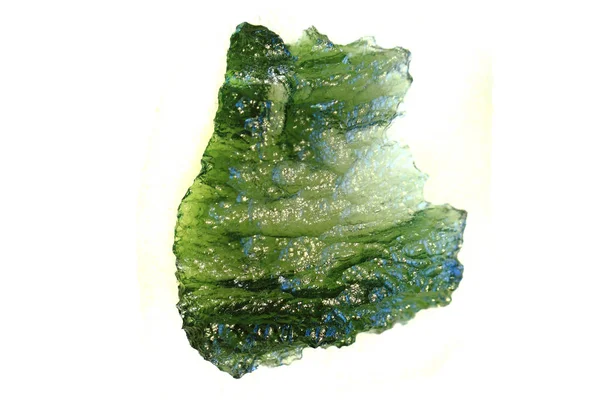 Zielony moldavite mineralnych z Czech na białym tle — Zdjęcie stockowe