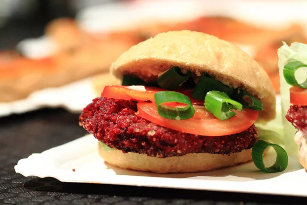Fresh vegan burgers — Stock Photo, Image