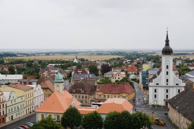Eski kale alınan javornik şehir manzarası