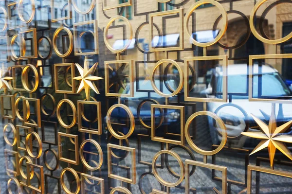 Detalhe da porta de vidro dourado — Fotografia de Stock
