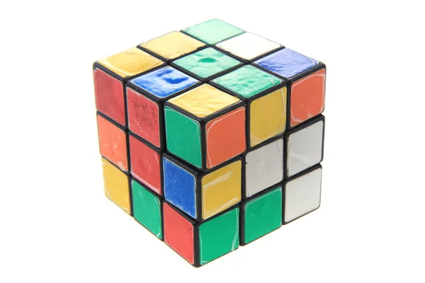 Vecchio cubo rubico isolato — Foto Stock