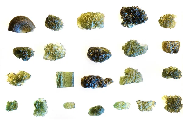 Moldavite minerali isolati — Foto Stock