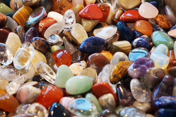 Різні колекції мінеральних дорогоцінних каменів як гарний фон — стокове фото