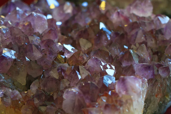 Ametist naturliga mineraliska textur — Stockfoto