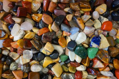 güzel arka plan olarak farklı mineral mücevher koleksiyonu