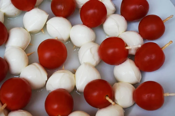 Aperitivo de tomate y mozzarella — Foto de Stock