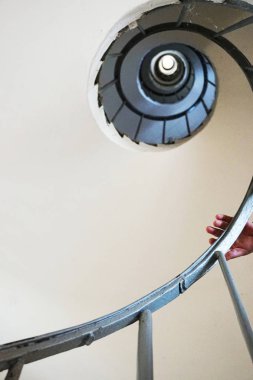 Lednice minare kulesinden güzel spiral merdivenler