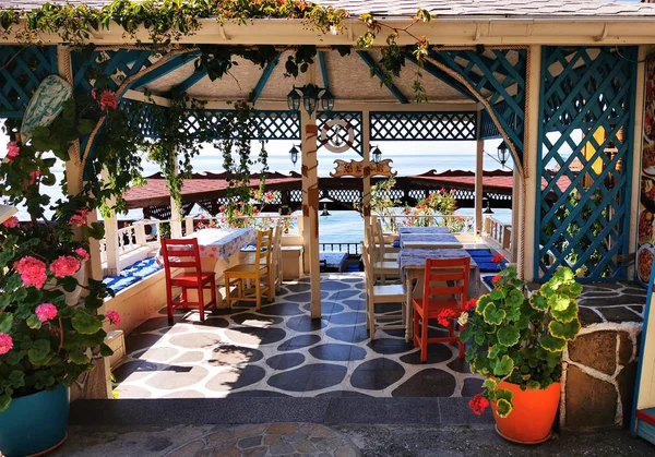 Restaurant bulgare près de la mer — Photo