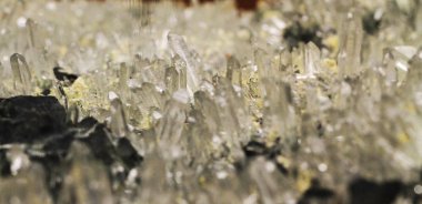 beyaz kristal mineral doku