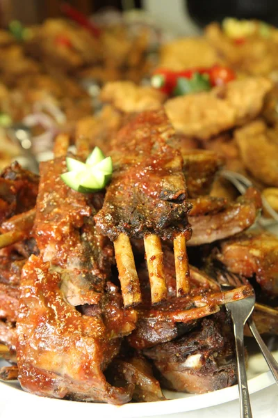 Costillas de cerdo salvaje —  Fotos de Stock