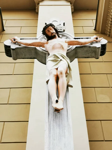Old catholic crucifix — 图库照片