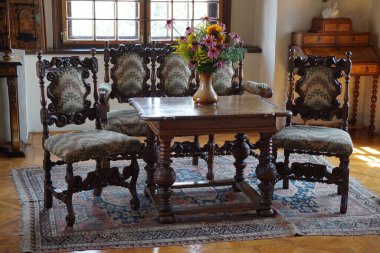 Eski Telc Castle 'ın içi çok güzel bir turistik mekan.