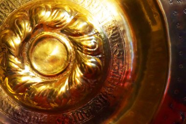 Lüks arka plan olarak eski altın metal dokusu