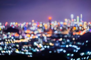 Gece odaksız şehir ışığı