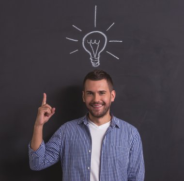 yakışıklı duygusal adam