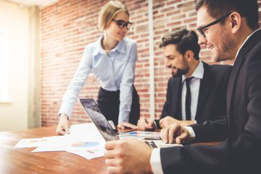 çalışan iş adamları