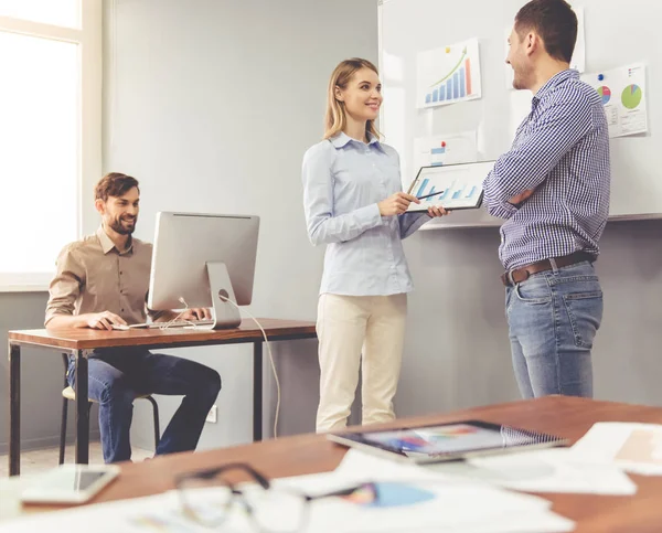 Gente de negocios trabajando —  Fotos de Stock