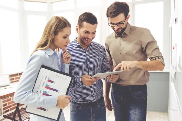 Gente de negocios trabajando —  Fotos de Stock