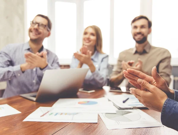 Gente de negocios en la conferencia — Foto de Stock