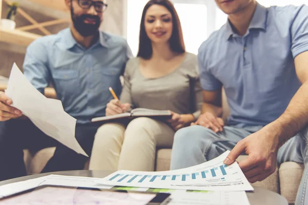 Gente de negocios trabajando —  Fotos de Stock