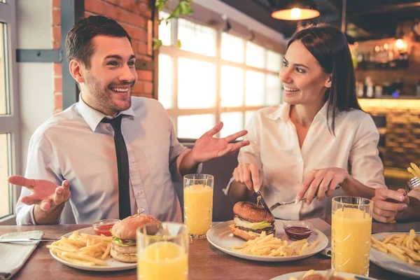 Business team resting in cafe — Stock Photo, Image