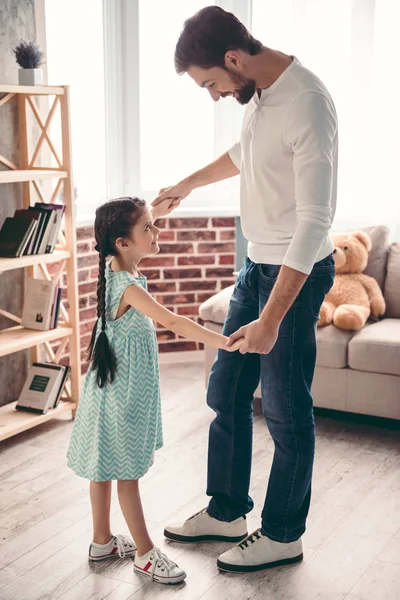 Vater und Tochter — Stockfoto