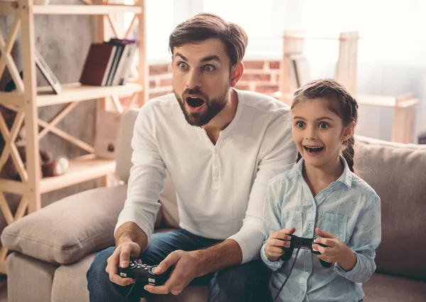 Father and daughter — Stock Photo, Image