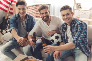 Çocuklar eğleniyor