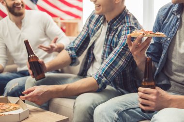 Çocuklar eğleniyor