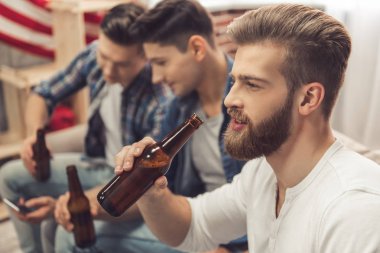 Çocuklar eğleniyor