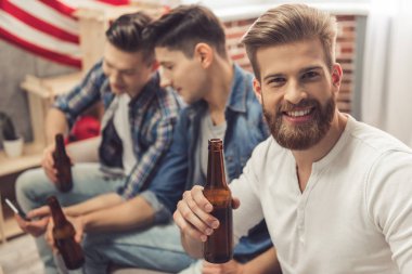 Çocuklar eğleniyor