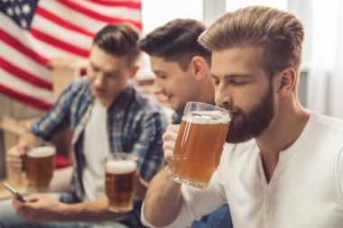 Çocuklar eğleniyor