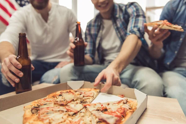 Çocuklar eğleniyor