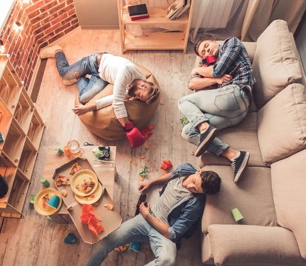 Partiden sonra çocuklar