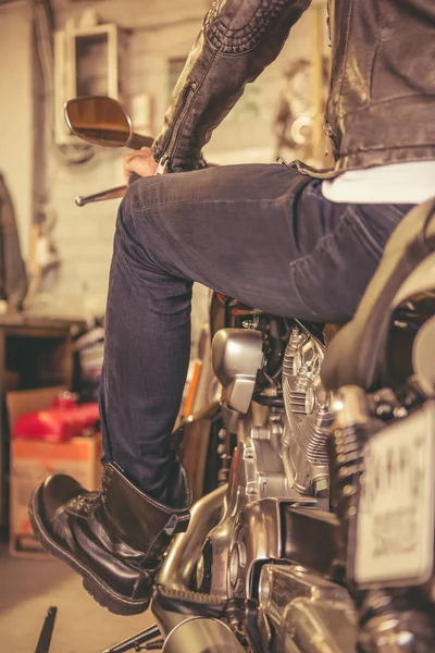 Loja de reparação de motos — Fotografia de Stock