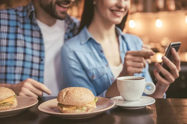 Couple au café — Photo