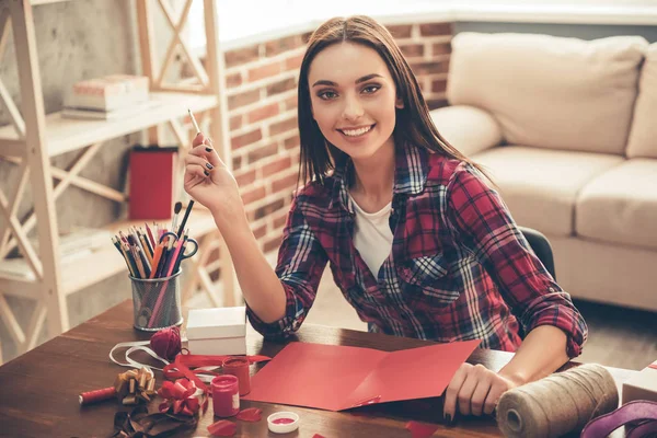 Beautiful romantic girl — Stock Photo, Image